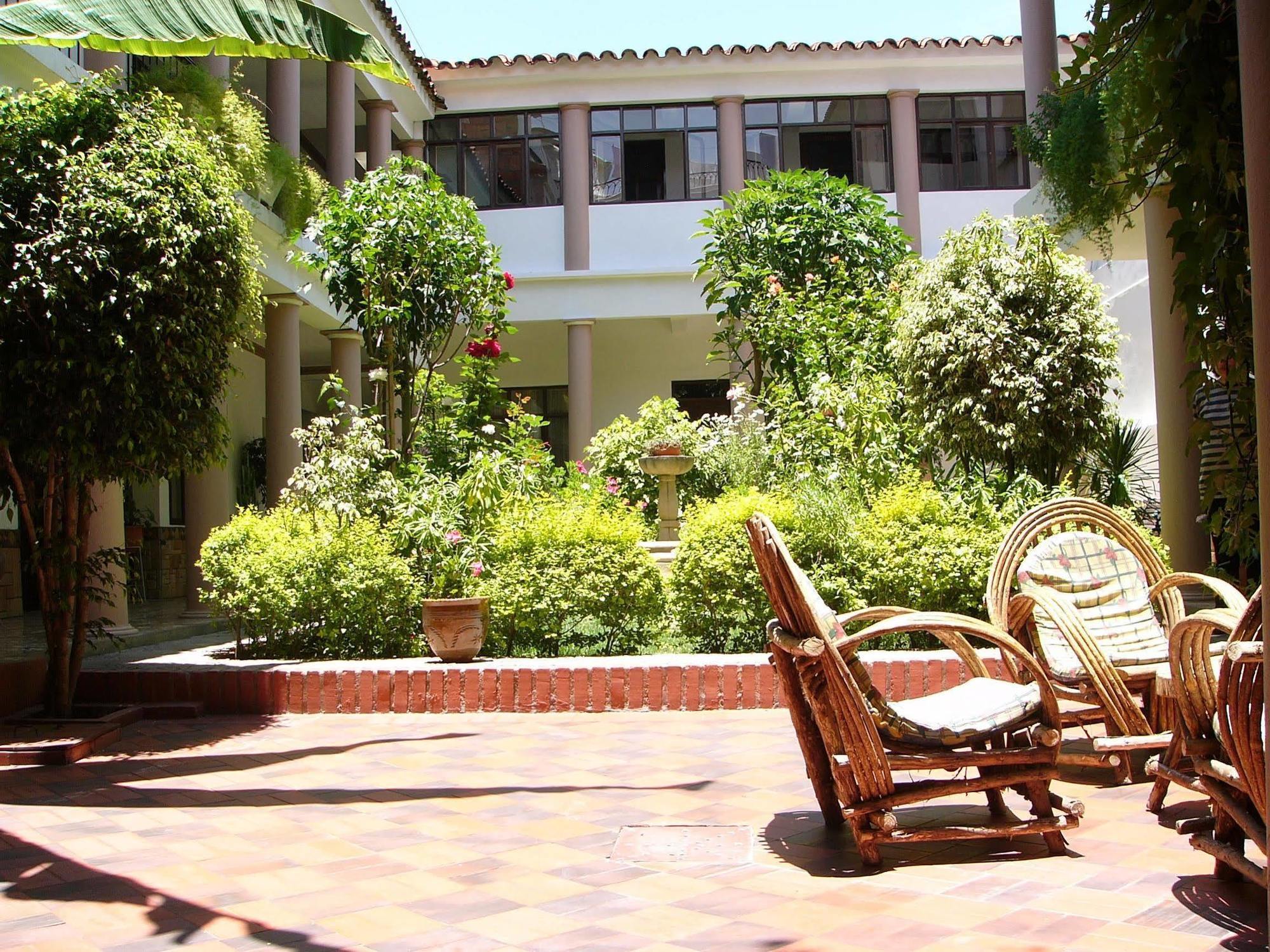 Hotel Independencia Sucre Exterior photo